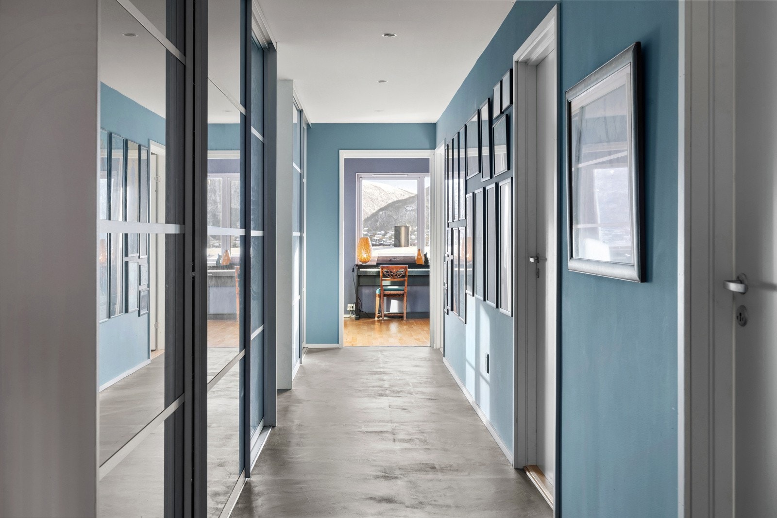 Her er ingenting overlatt til tilfeldighetene og huset er svært godt utnyttet og har således rikelig med oppbevaringsplass.