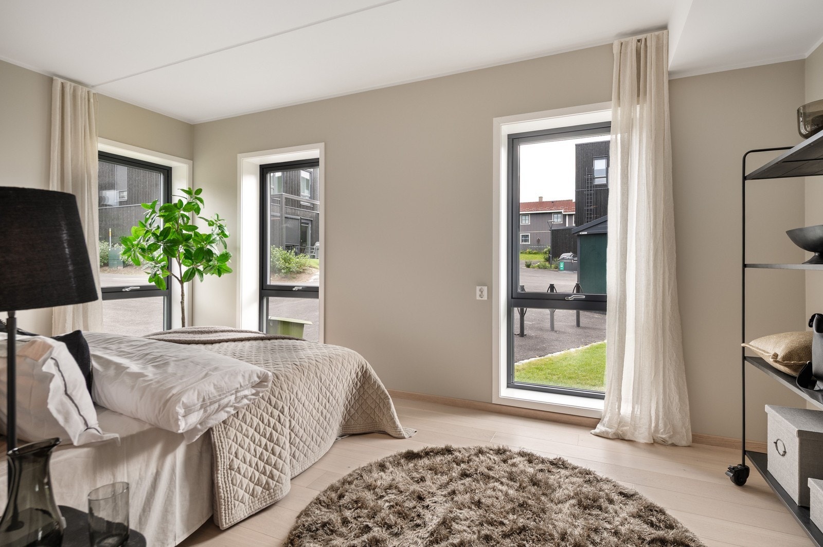 Hovedsoverommet er av god størrelse med plass til ønsket møblement. Galleribilde