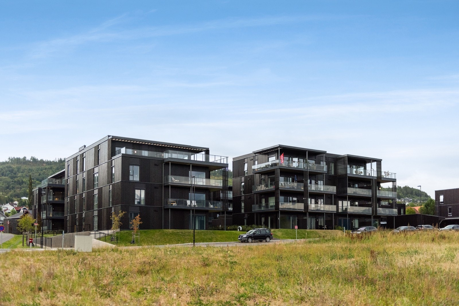 Enkel adkomst til garasjekjeller og området generelt. Galleribilde