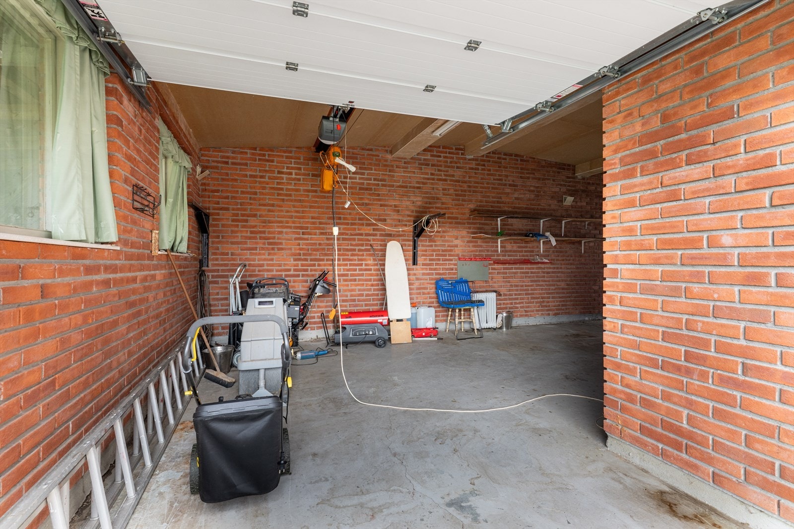 Fra garasjen er det direkte adkomst inn til produksjonslokalene. Galleribilde