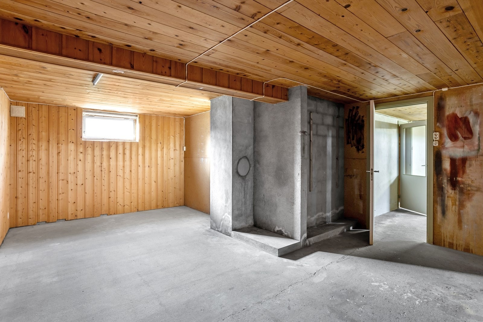 I kjelleren er det god plass til oppbevaring. Galleribilde