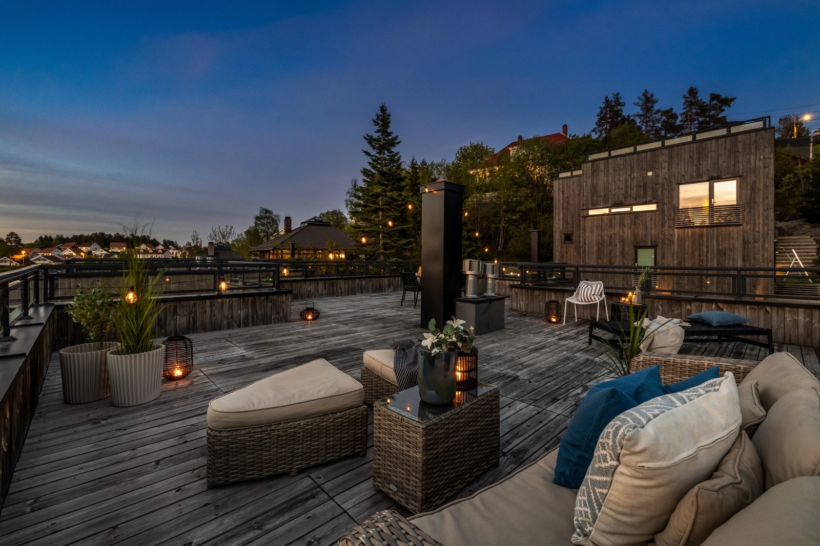 Fantastisk takterrasse med sol fra morgen til kveld. Galleribilde