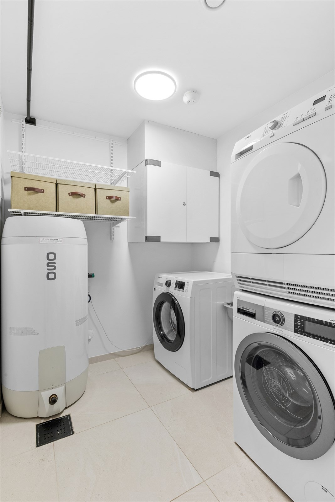 Skyvedører i boligen fra Swedoor samt mellom bad og vaskerom Galleribilde