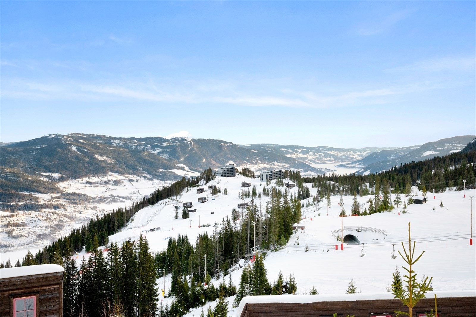 Nærområde | Utsikt fra Kvitfjell hotell Galleribilde