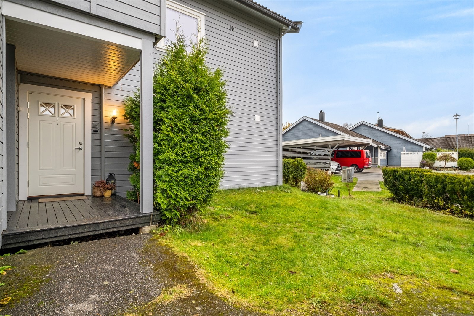 Inngangsparti. Galleribilde