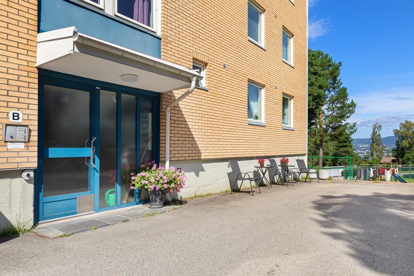 Inngangsparti tilhørende leiligheten Galleribilde