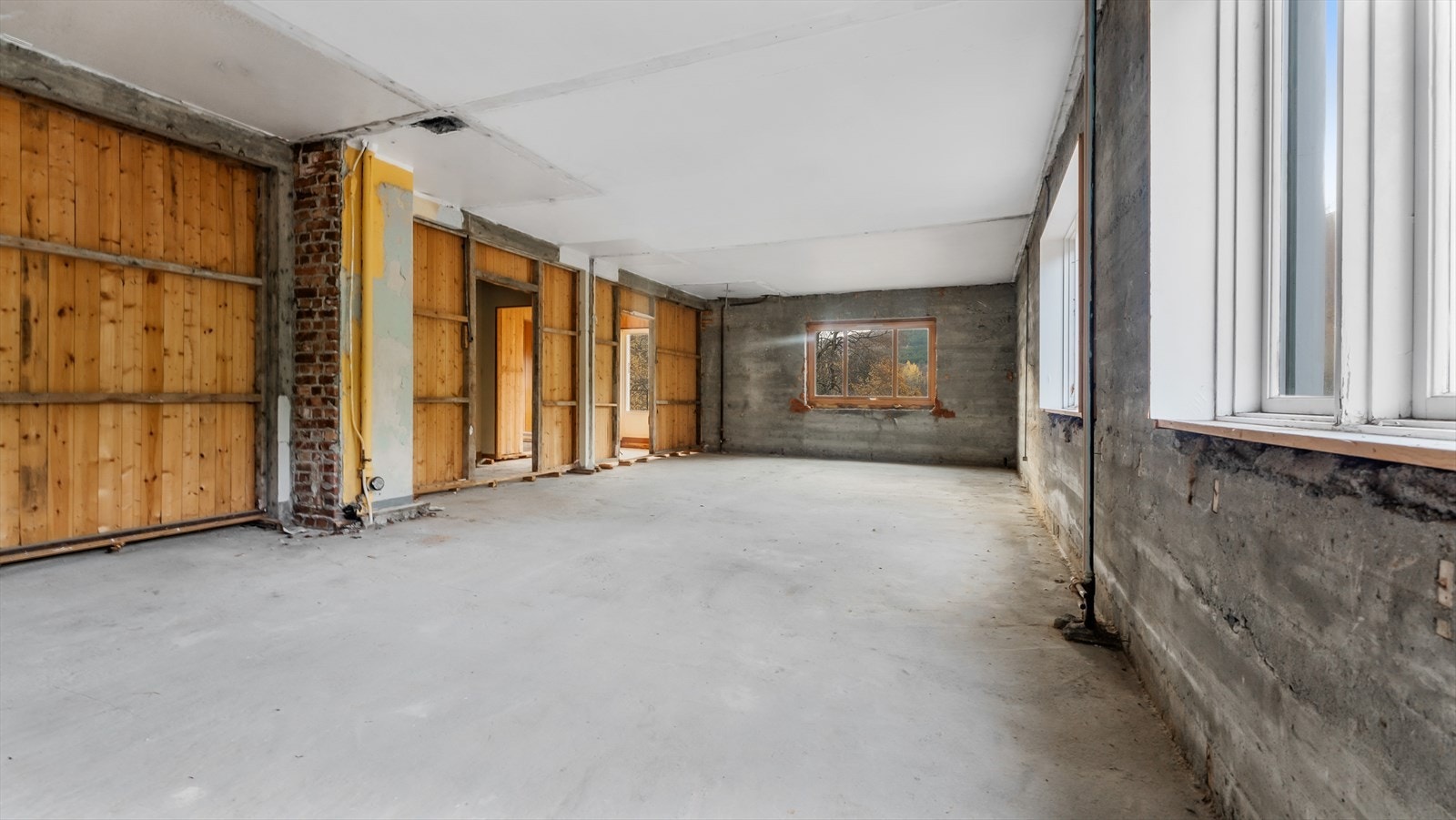 021_.jpg Galleribilde