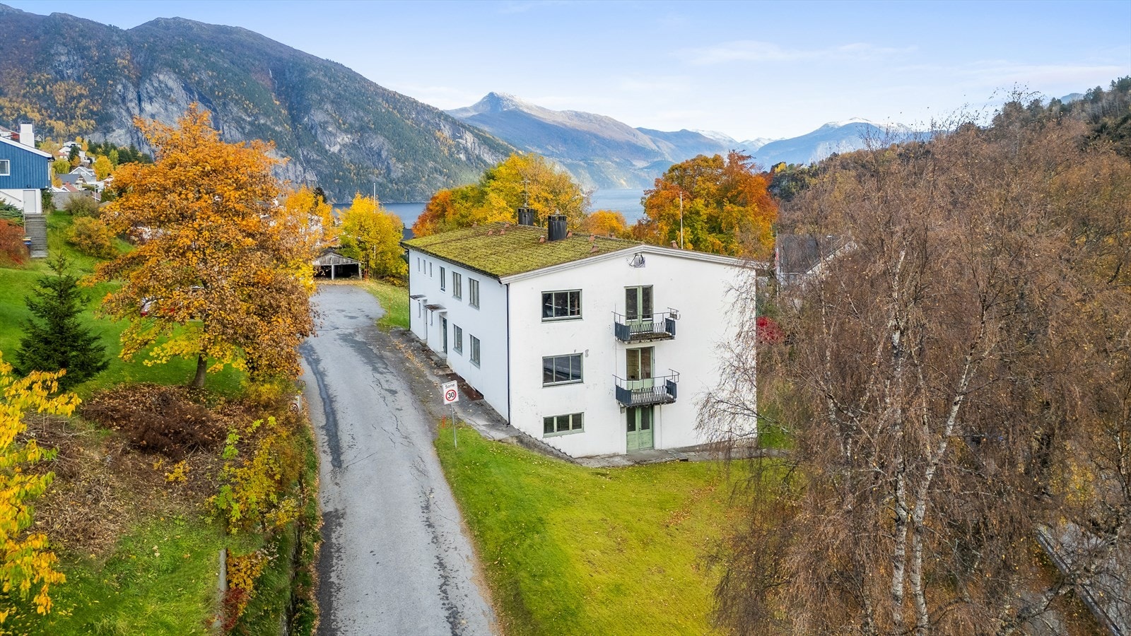 004_.jpg Galleribilde