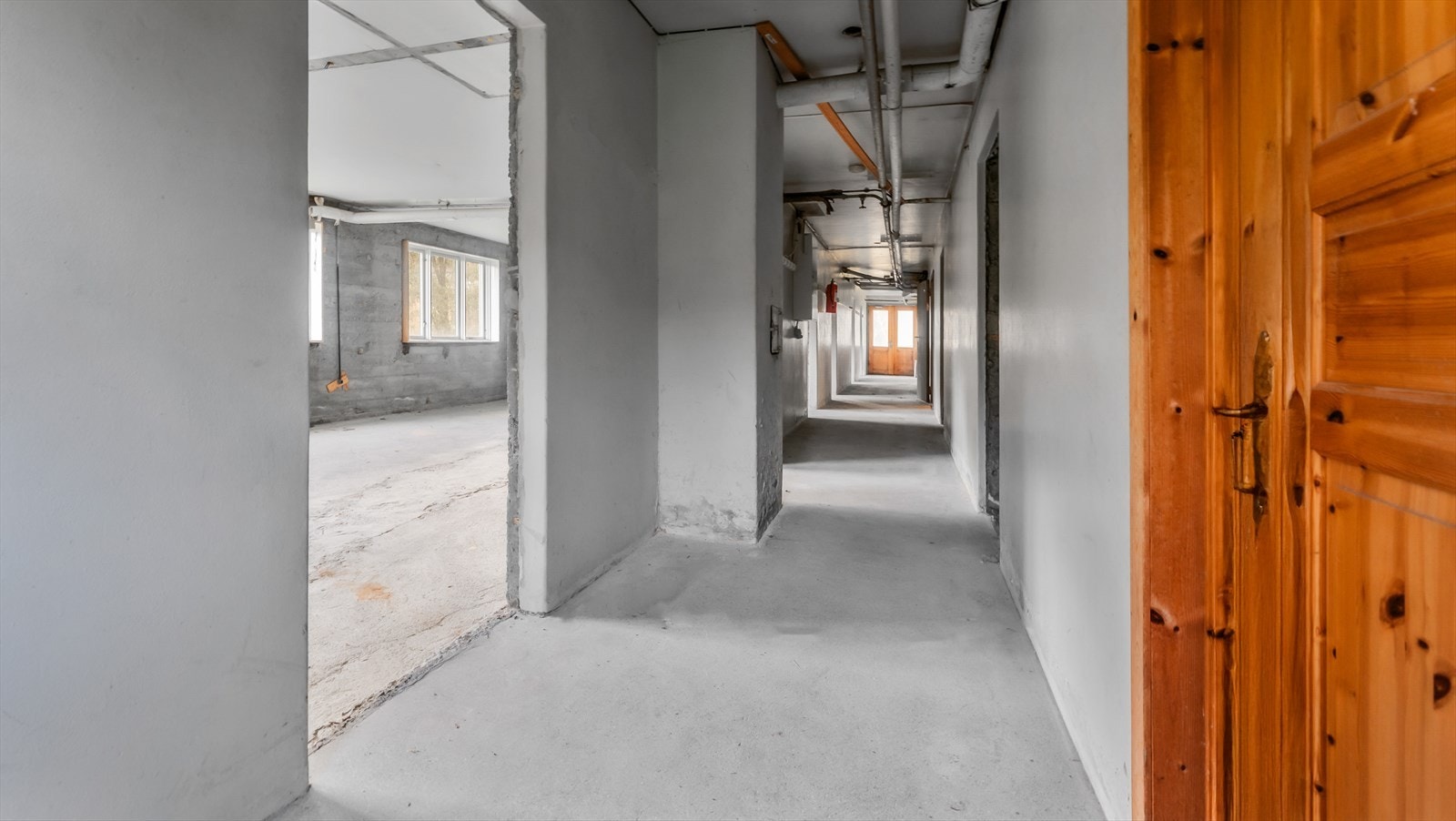 042_.jpg Galleribilde