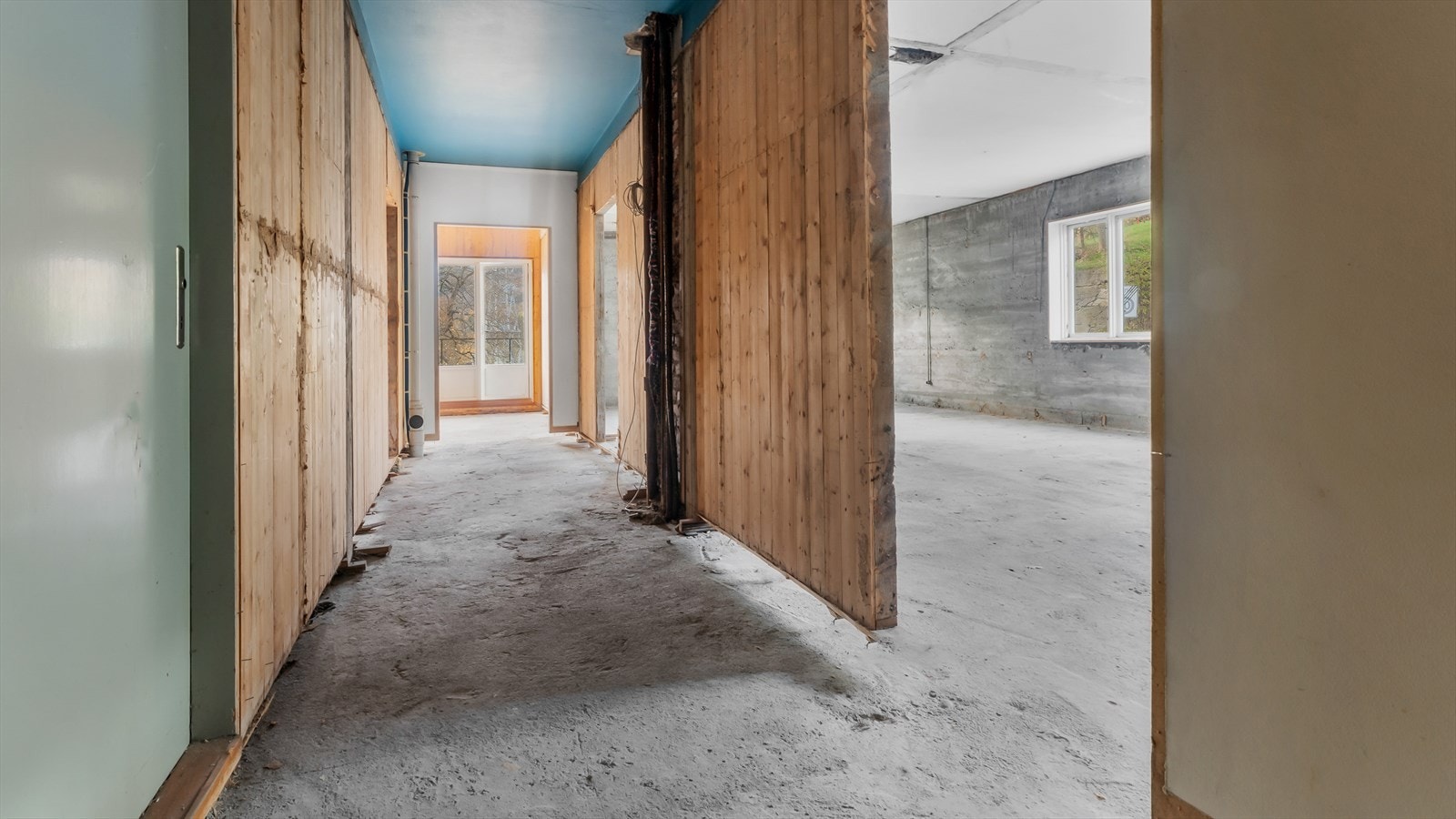 027_.jpg Galleribilde