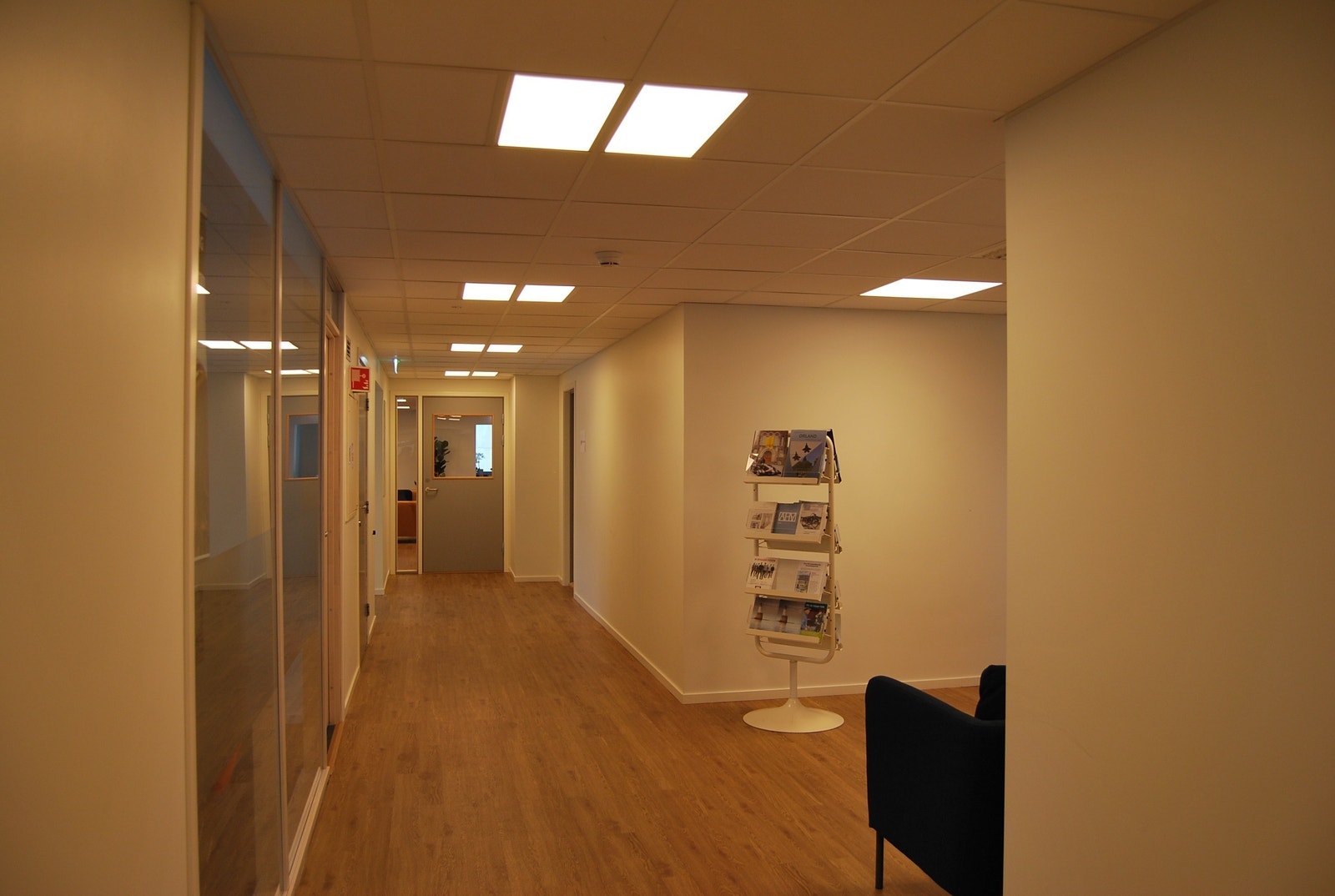 Fellesarealet er pent opparbeidet med sittegrupper og annet fellesanlegg. Galleribilde