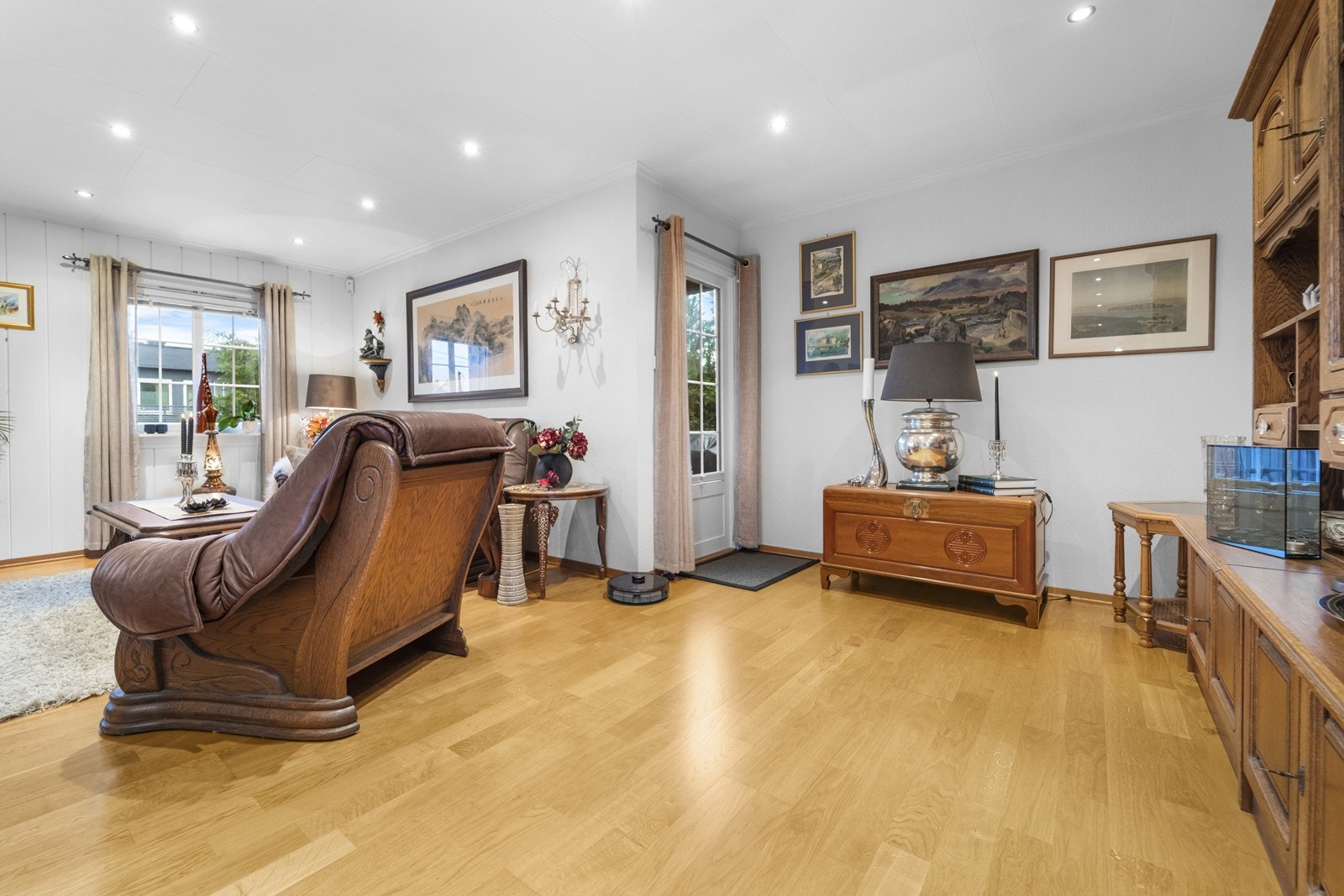 Dør ut til verandaen. Galleribilde