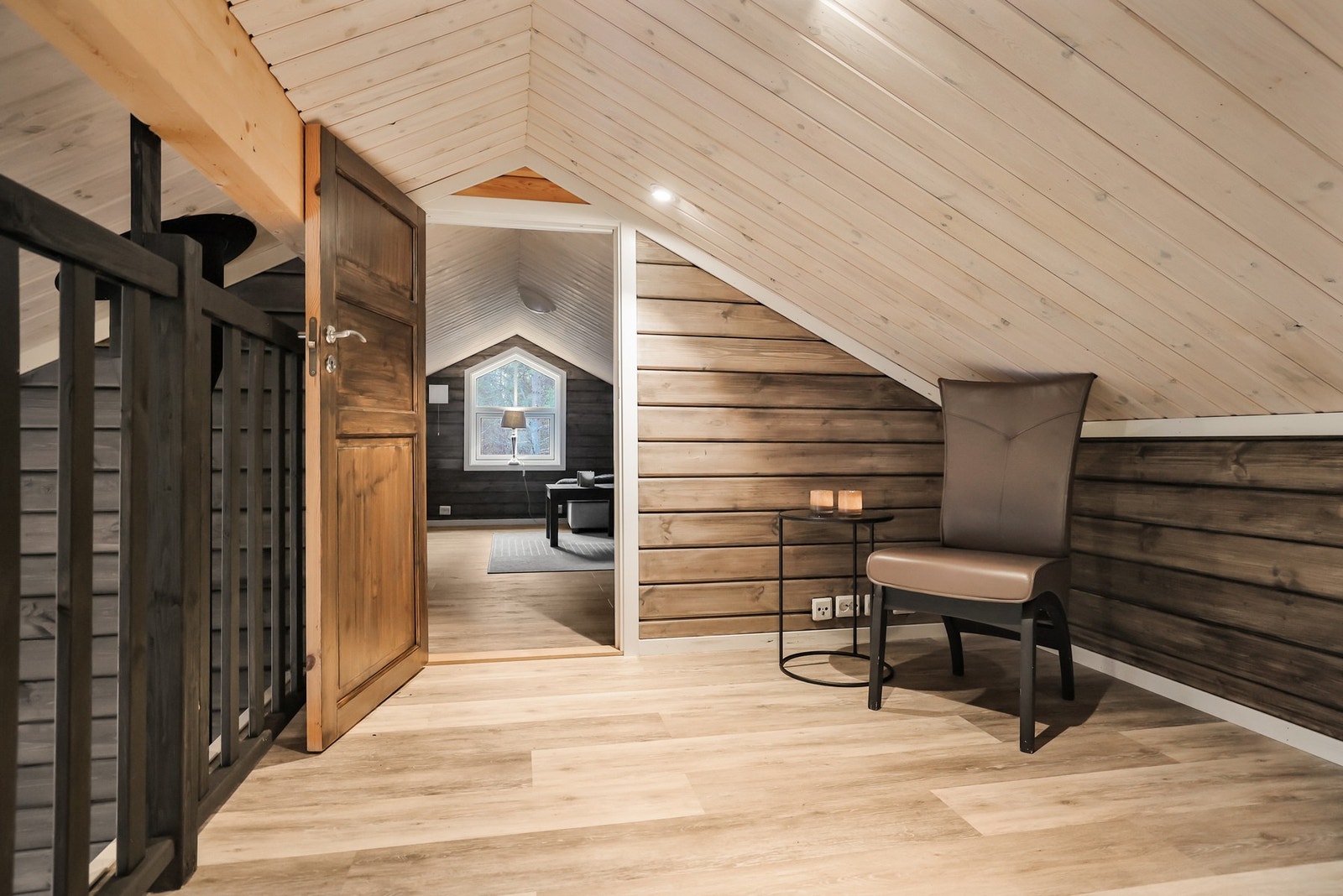 Romslig hems som gir verdifullt ekstra areal for overnatting eller oppholdsrom Galleribilde