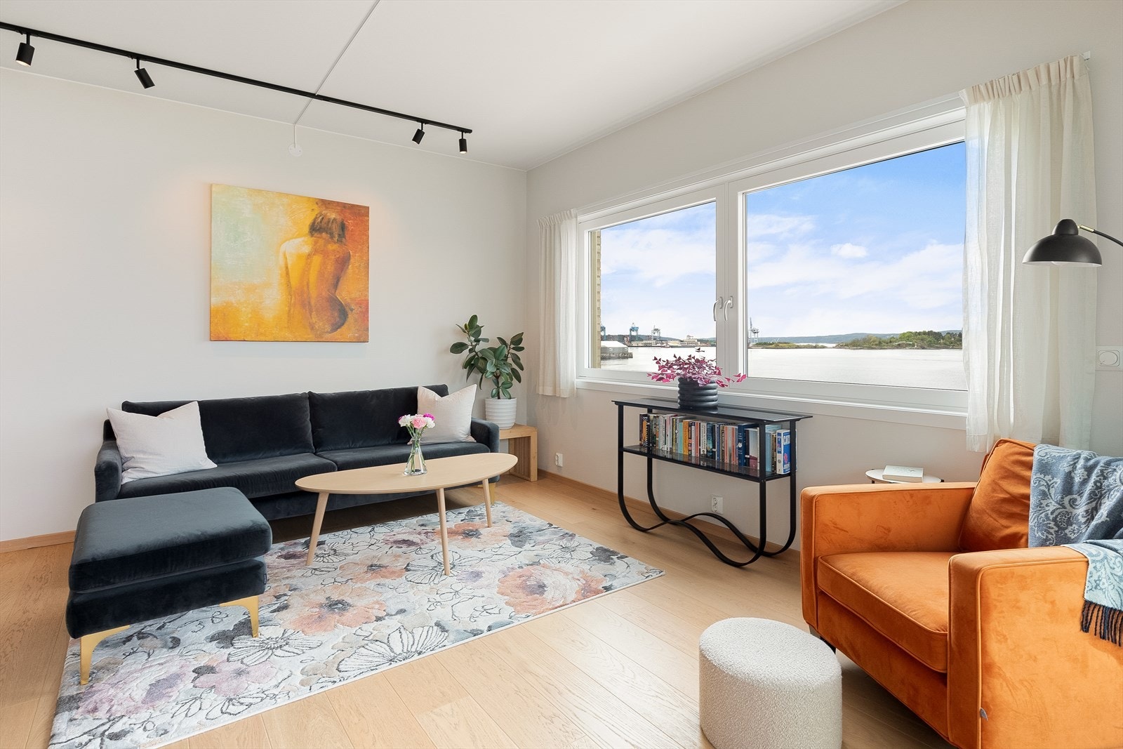 God plass til tv/sofa-krok. Galleribilde