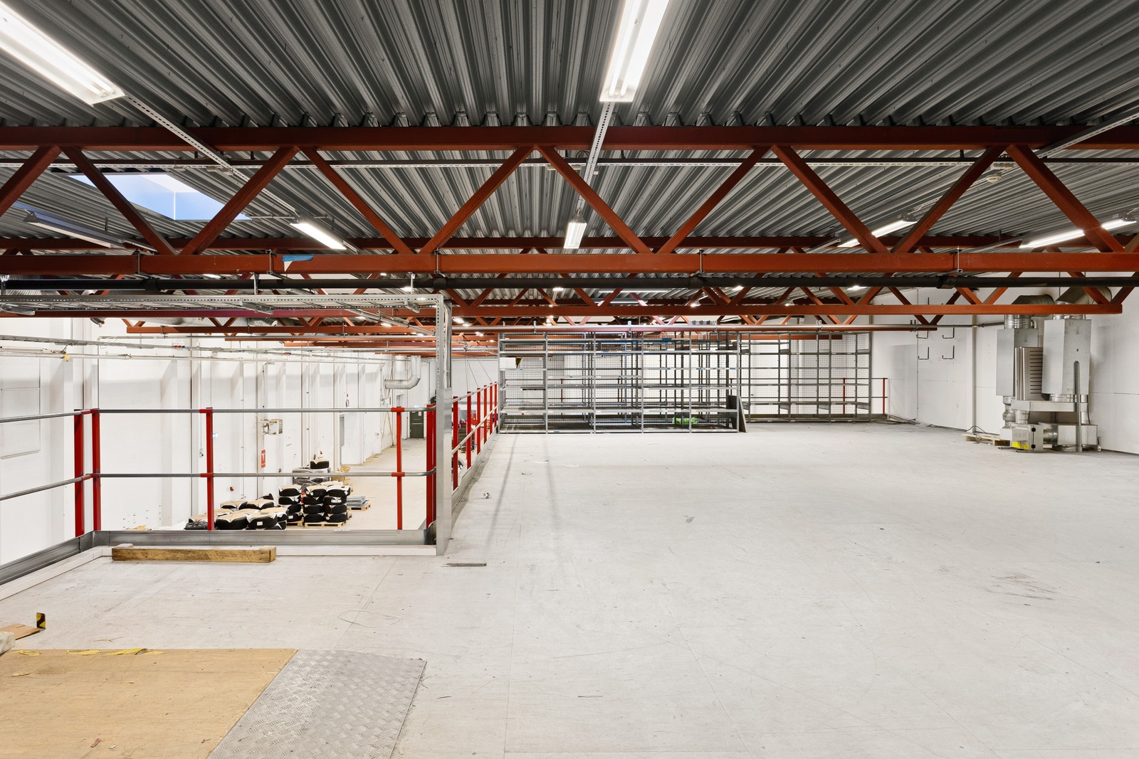 Mesanin Galleribilde