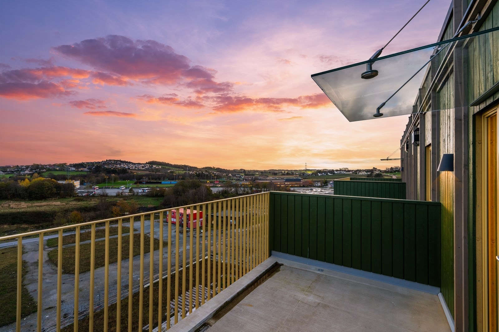 Balkongen er 10 kvm. og er vendt mot sør Galleribilde