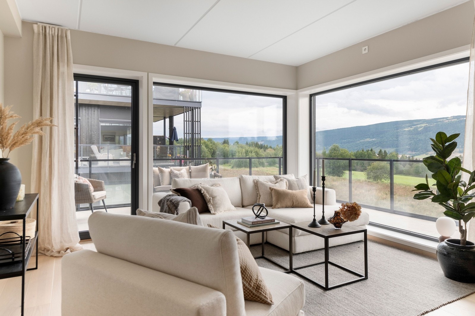 Velkommen til Hagejordet - splitter ny og ubebodd leilighet i øvre etasjene. Galleribilde