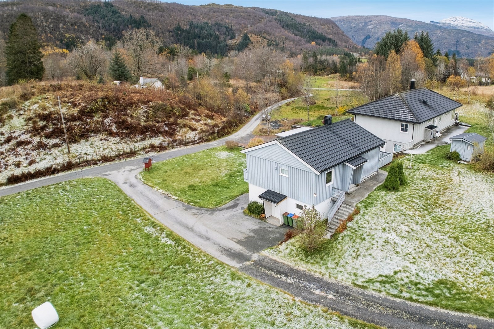 P-plass ved siden av huset Galleribilde