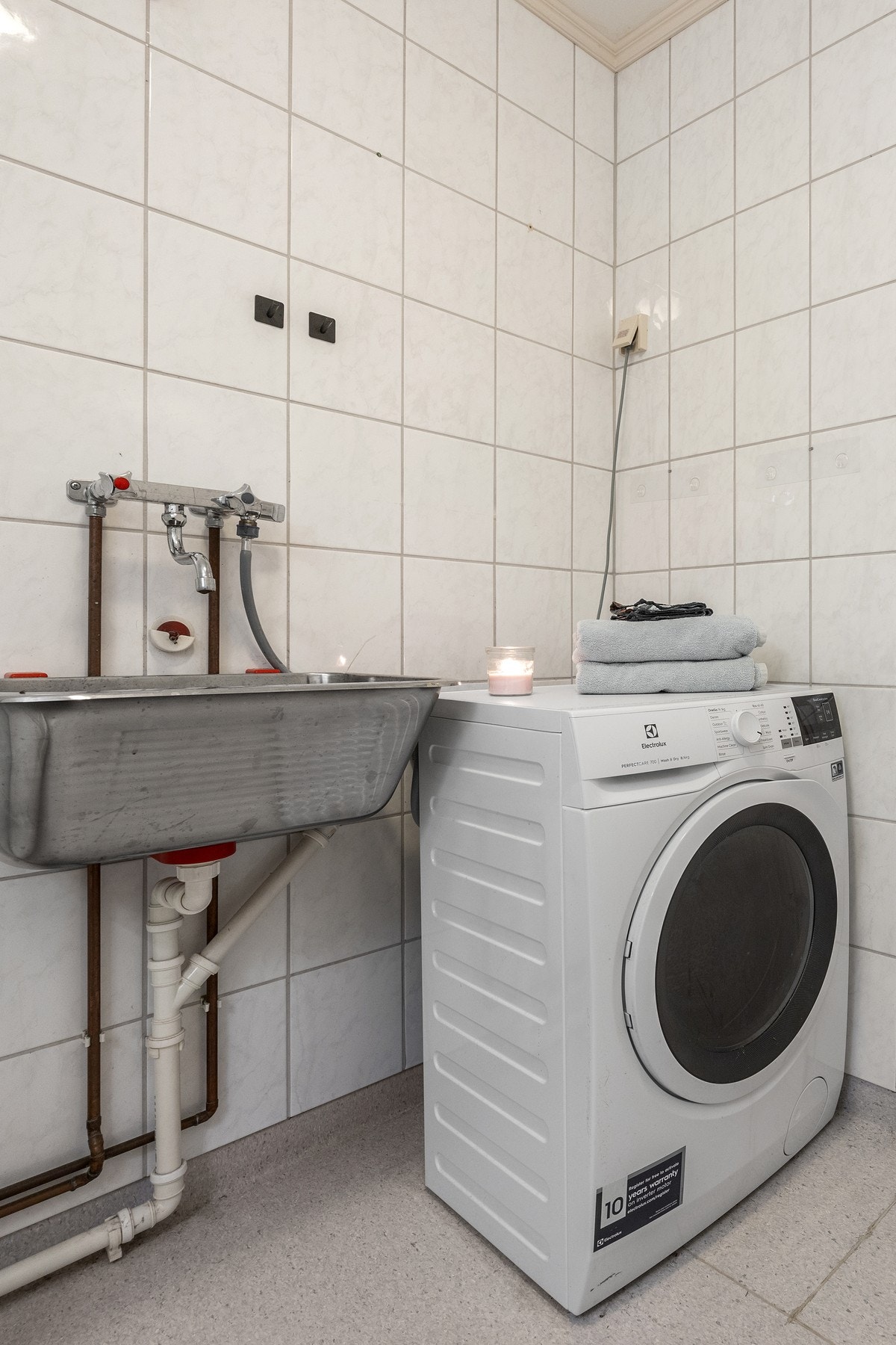 Opplegg for vaskemaskin og utslagsvask Galleribilde