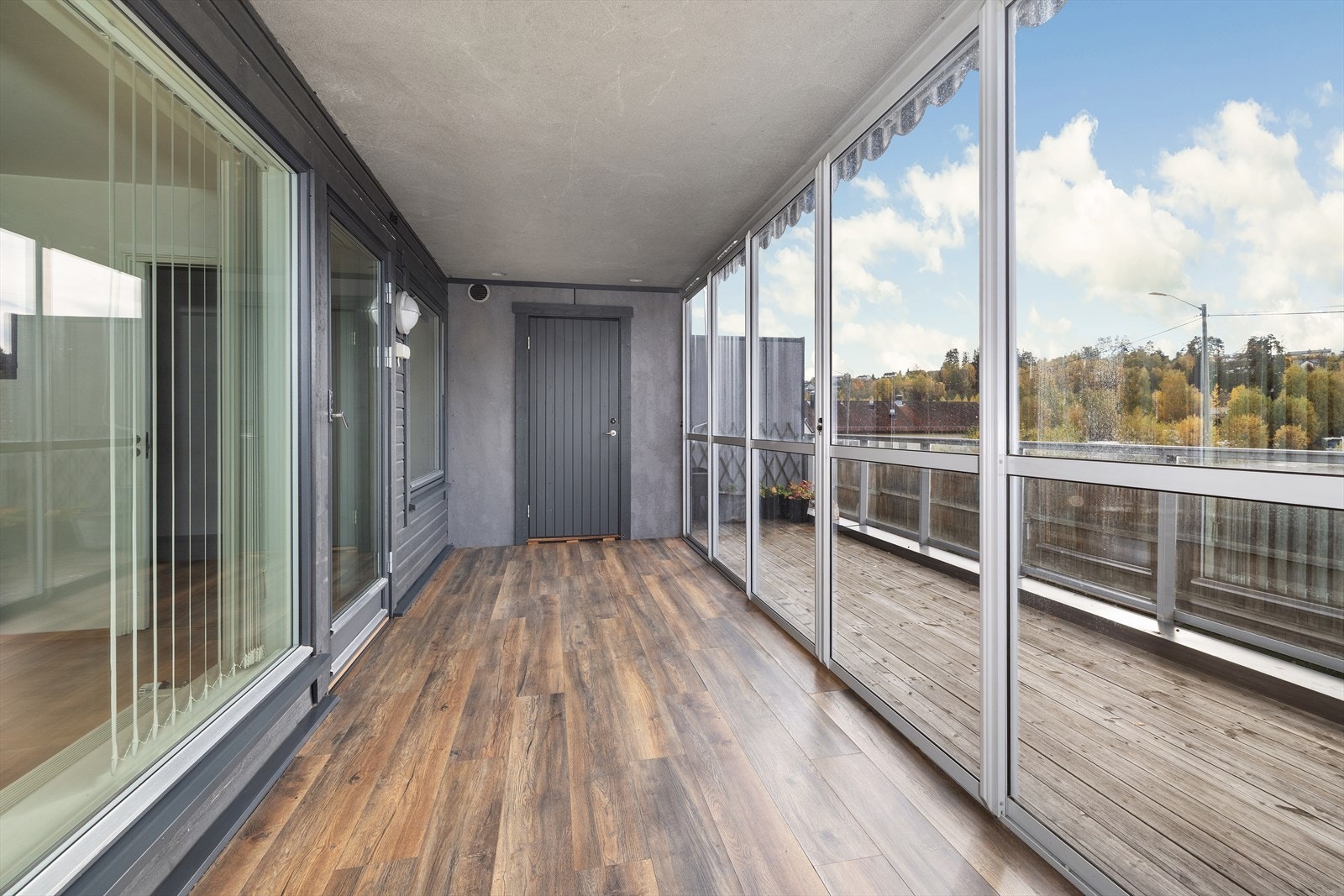 Bod i tilknytning til balkong. Galleribilde