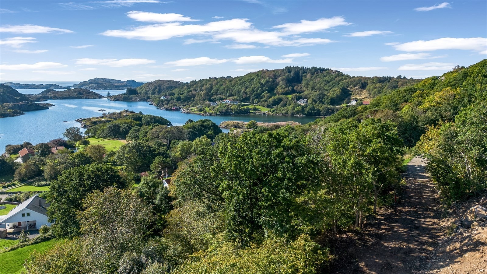 Tomt 9. Galleribilde