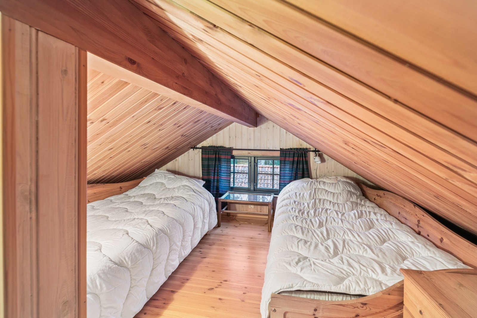 Hemsen gir ekstra, fleksibel soveplass i hovedhytta. Galleribilde