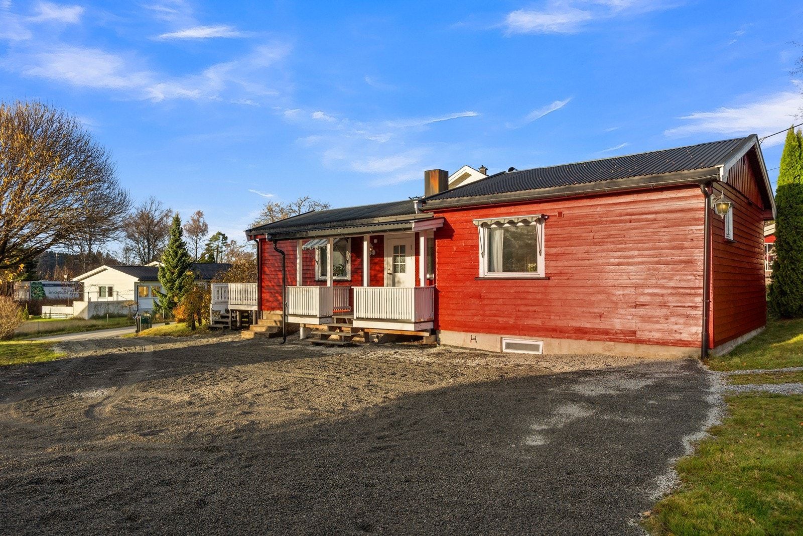 Fasade ved inngangsparti Galleribilde