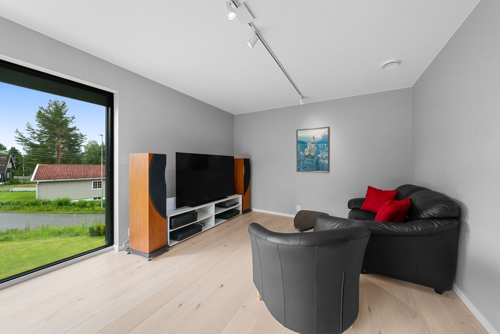 Stue 2.etasje Galleribilde