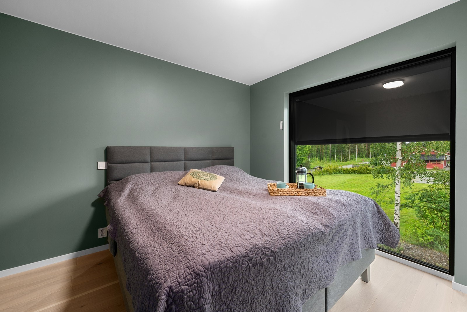 Hovedsoverom - legg merke til screens som er montert Galleribilde