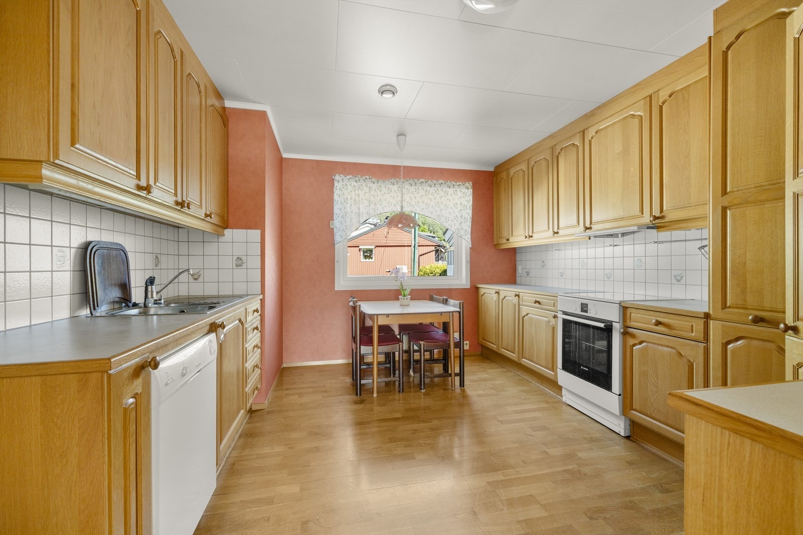 Stort kjøkken Galleribilde