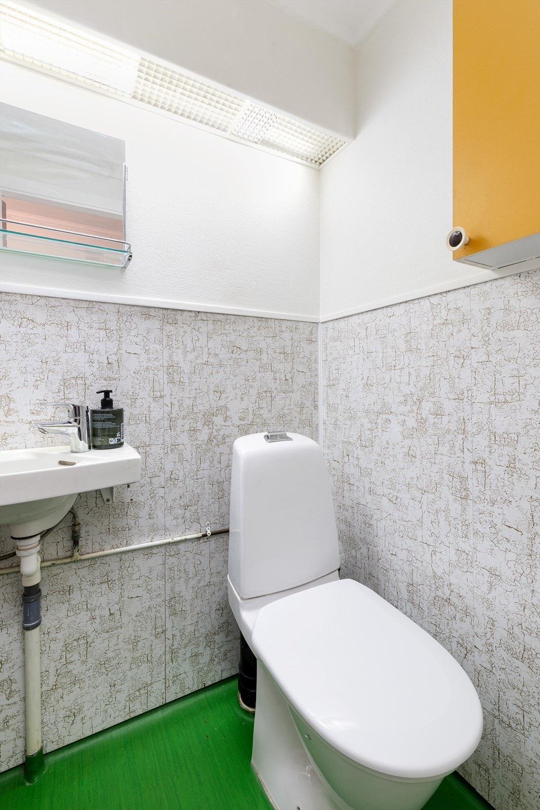 Toalett nede Galleribilde