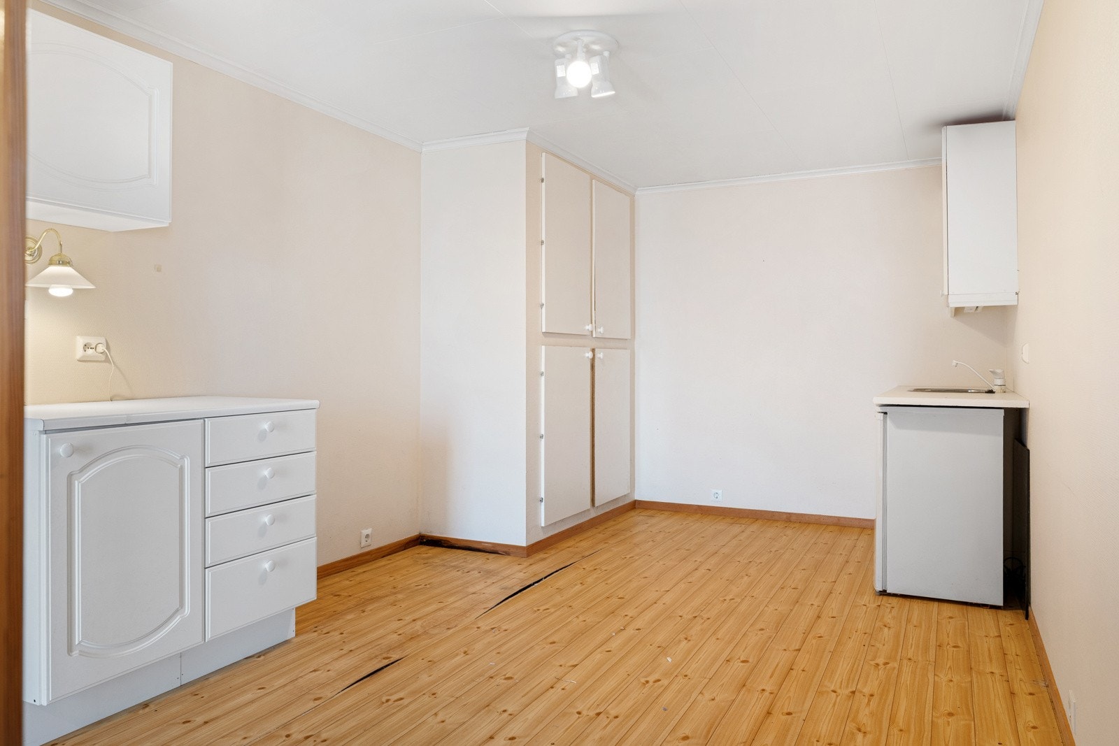 Dette rommet er delvis innredet som kjøkken. Galleribilde