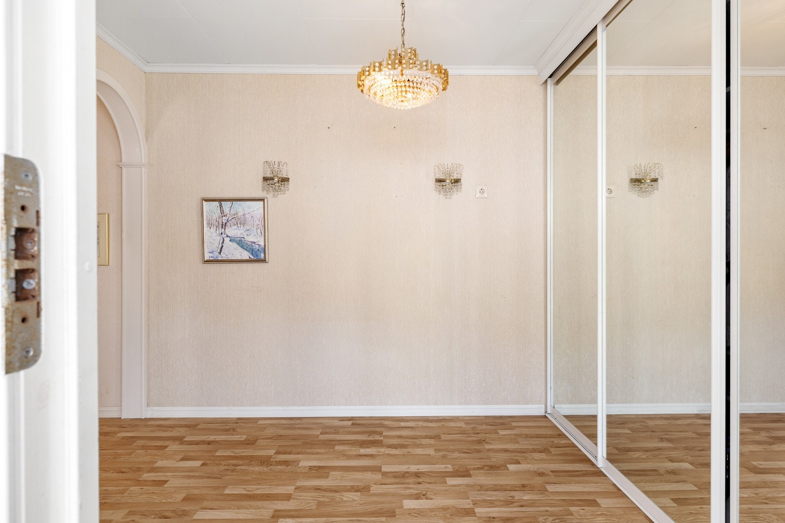 Denne inngangen blir i dag brukt av gjester som kommer på besøk. Galleribilde