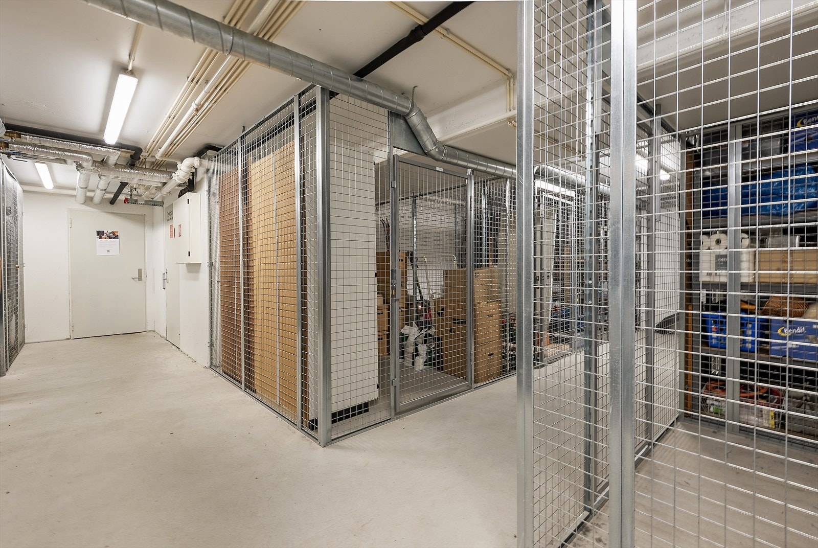 Tilhørende nettingbod. Galleribilde