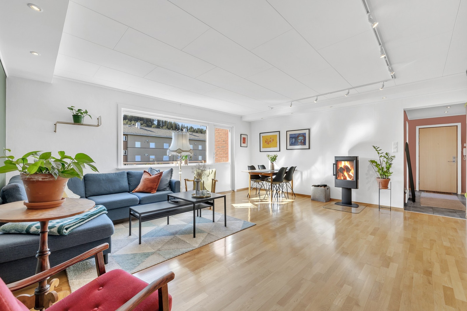 En 3-roms toppleilighet med høy standard, god planløsning og attraktiv beliggenhet på attraktive Havstein. Galleribilde