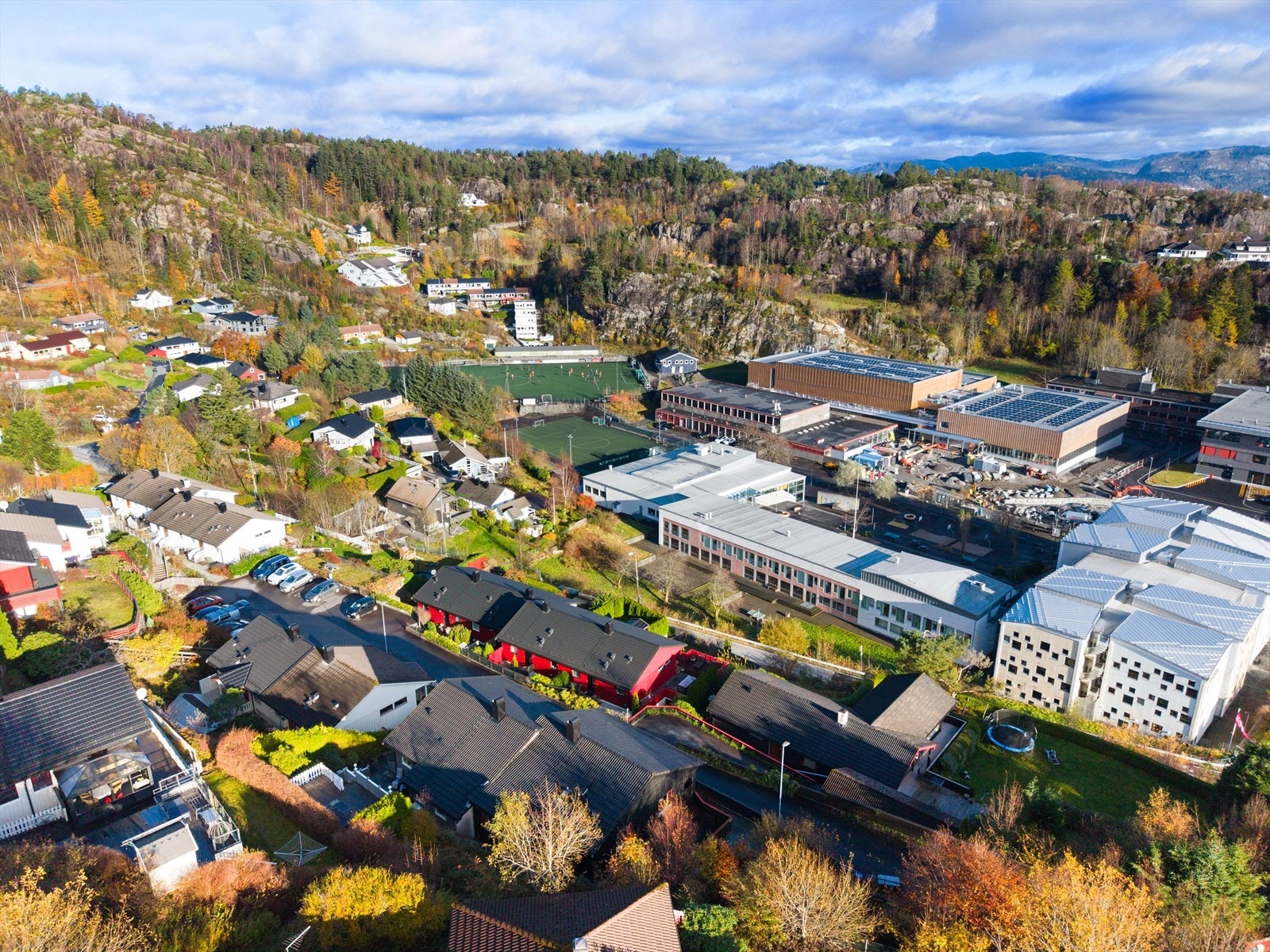 Trygge gangveier til skoler og idrettsanlegg. Galleribilde
