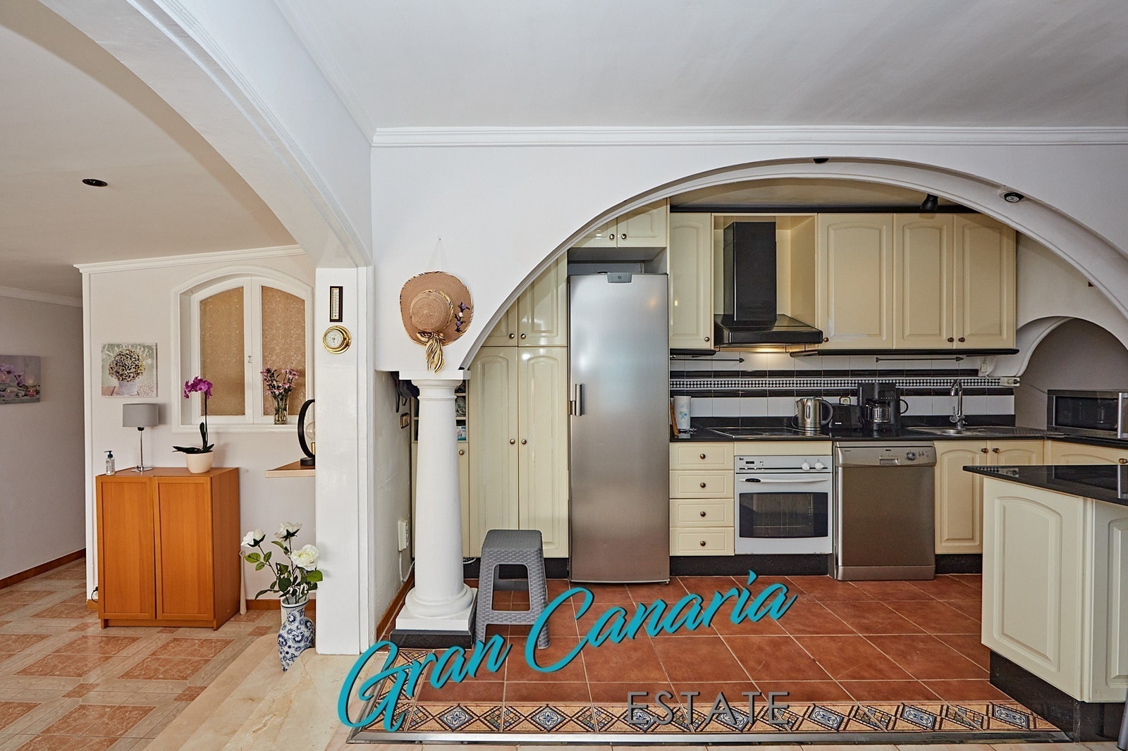 Pent kjøkken med mye nytt Galleribilde