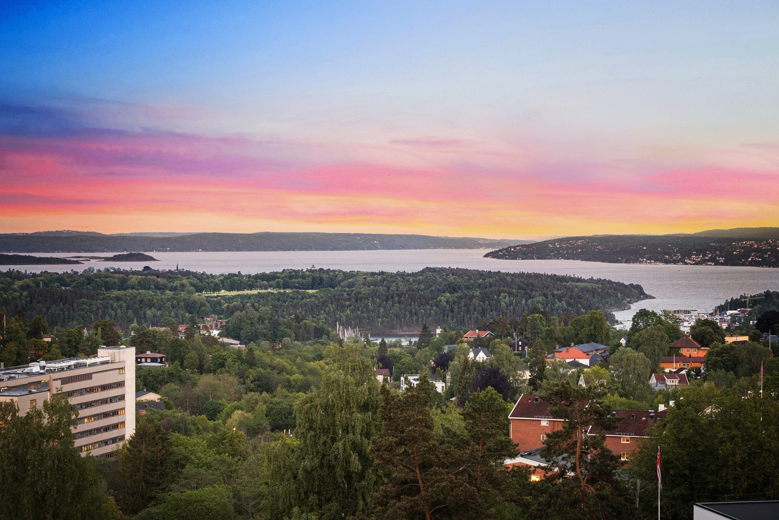 Det er sol fra ca. 05:30 til ca 15:00 sommerstid Galleribilde