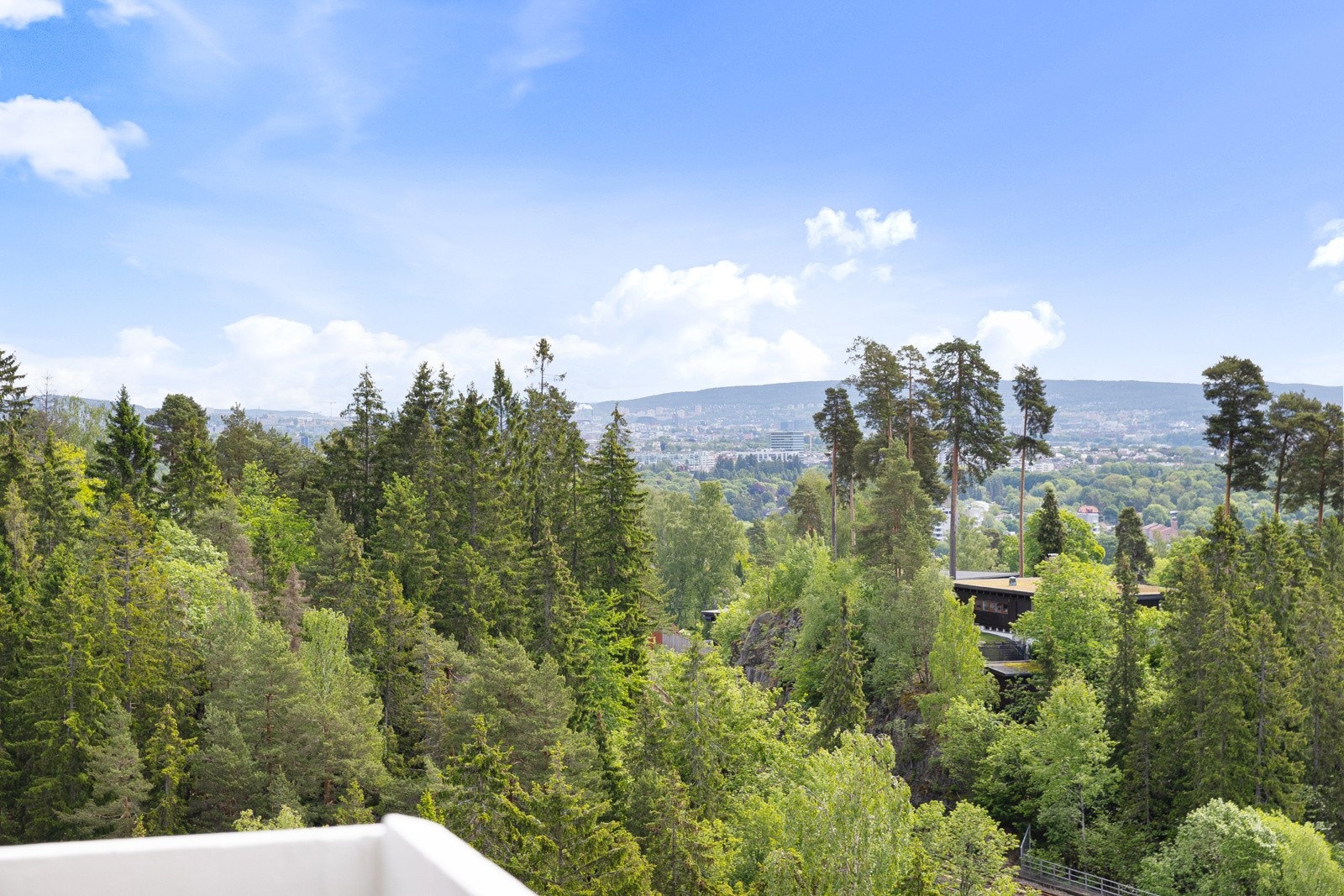 Utsikt fra balkongen må tas en titt på igjen Galleribilde