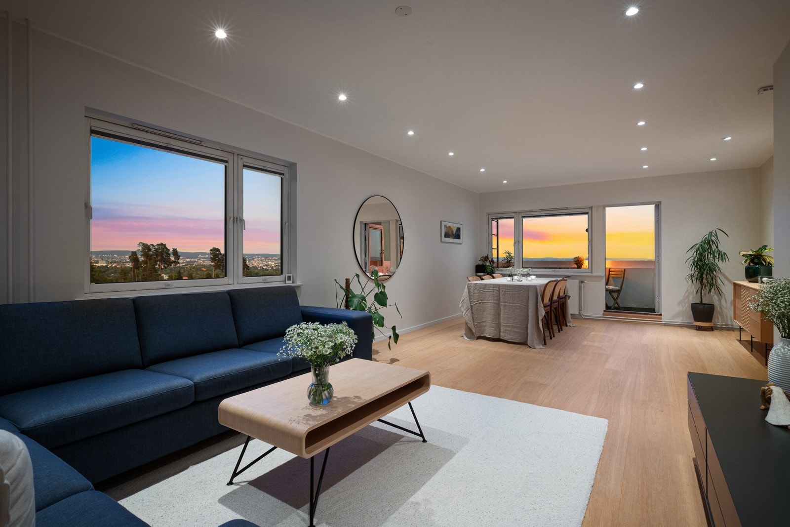 En gjennomgående, lekker og lys 4-roms selveier Galleribilde