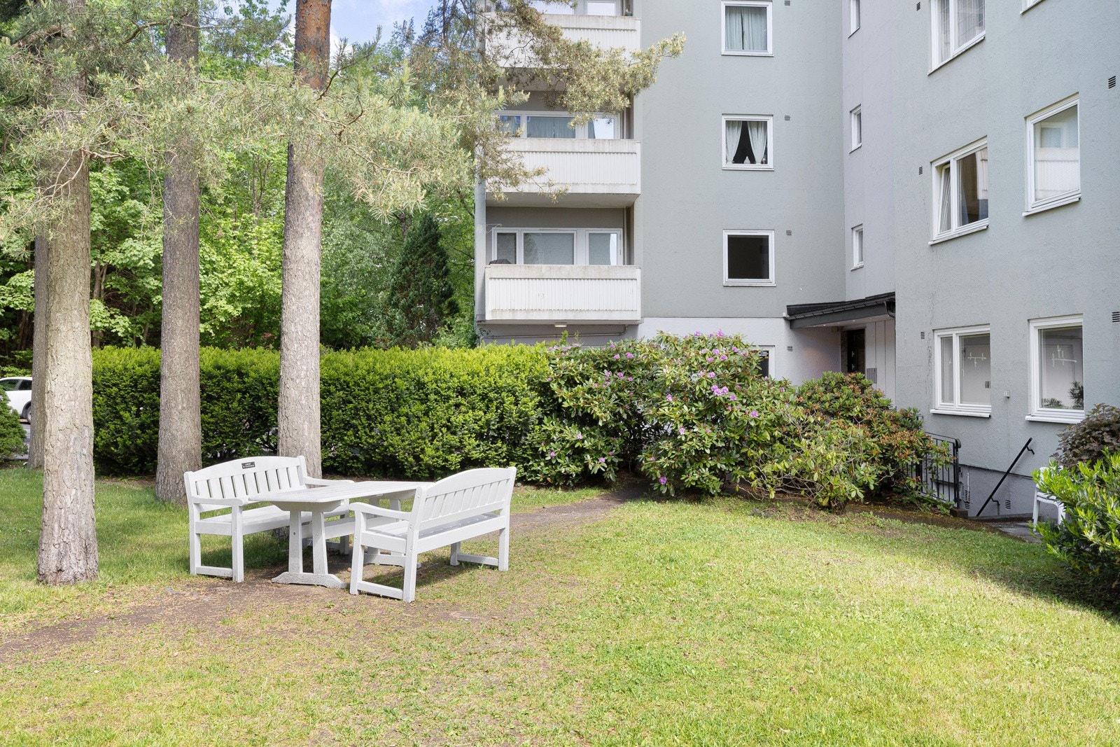 Leiligheten ligger i et attraktivt og etablert boligområde på Ullern i Oslo Galleribilde