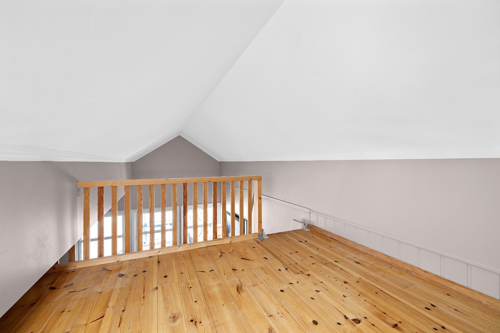 Hems som kan benyttes som kontor eller lignende. Galleribilde