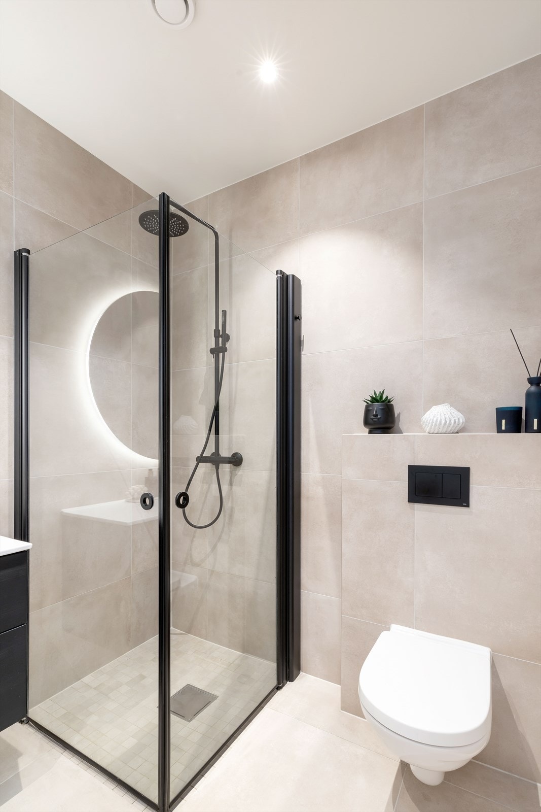 Baderommet er oppgradert fra standard leveranse. Galleribilde