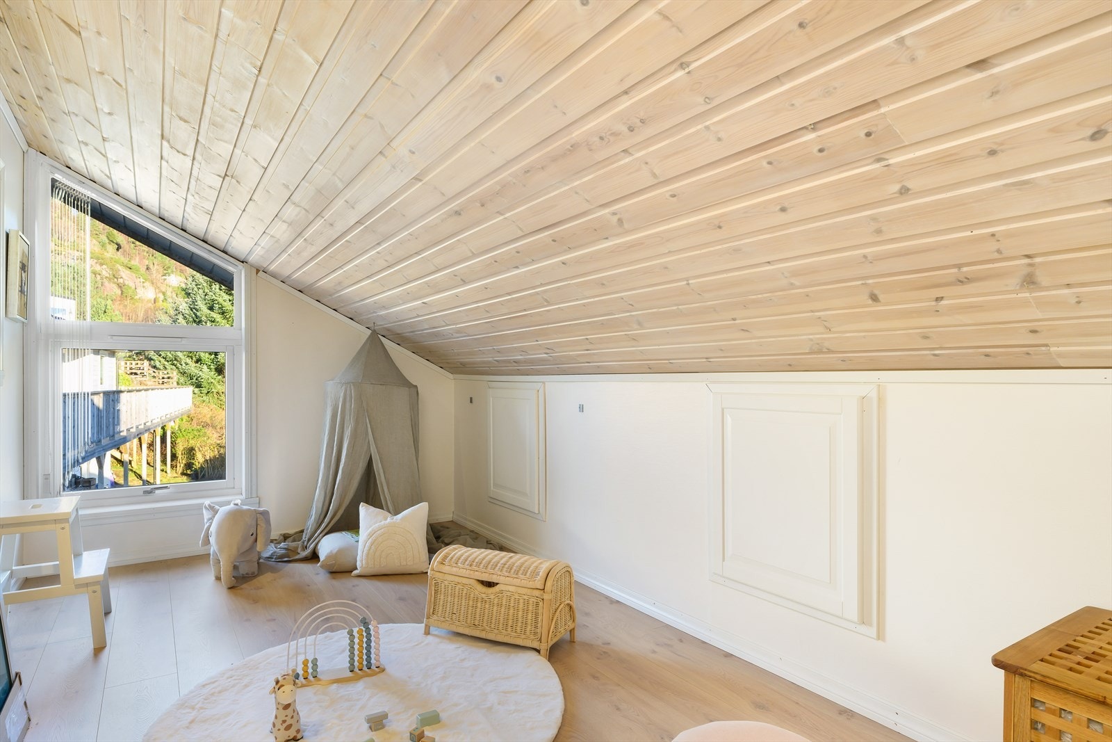 Hemsrommet har vært ungenes favorittrom med innebygd seng og godt med lysinnslipp. Galleribilde