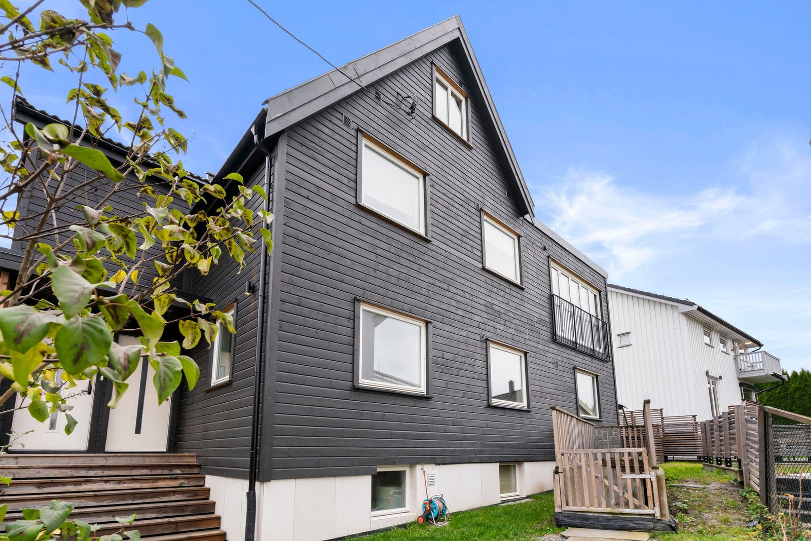 Rabbeveien 1B presenteres av PrivatMegleren v/ Ansh Chattree Galleribilde