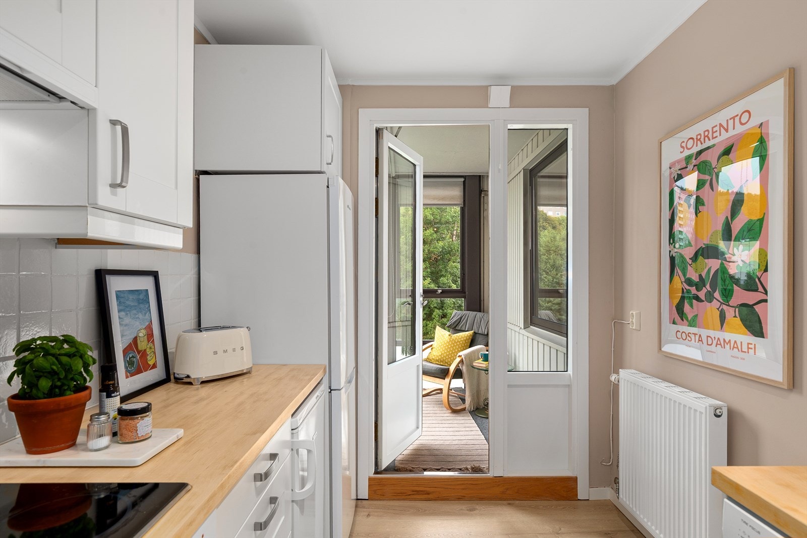 Adkomst til balkong fra kjøkkenet Galleribilde