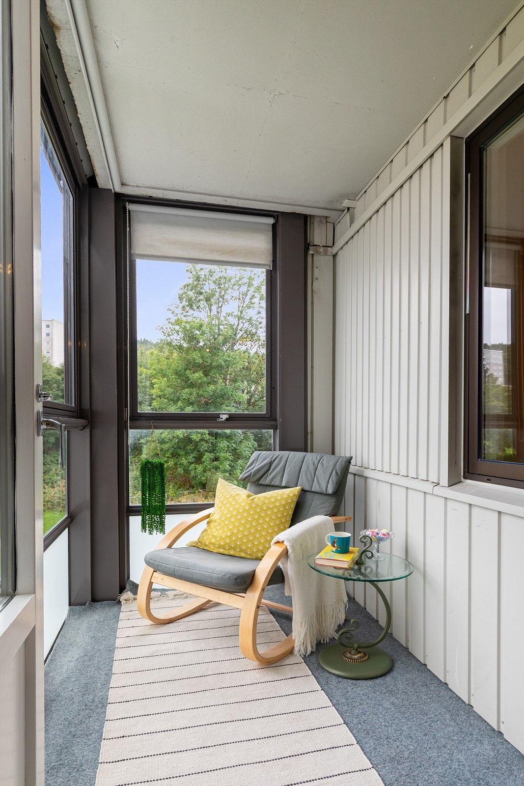 Balkongen er på ca. 3m2 Galleribilde