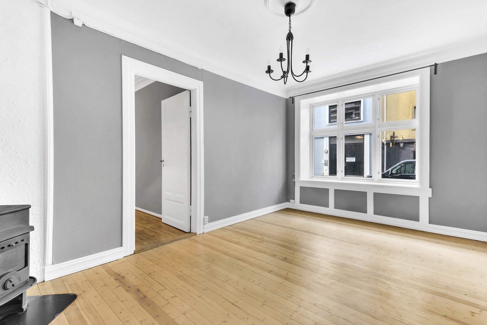 Lys og romslig stue Galleribilde