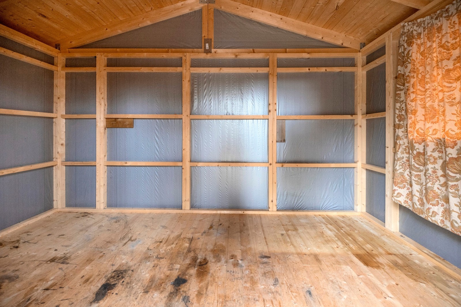 Romslig rom i uthuset Galleribilde