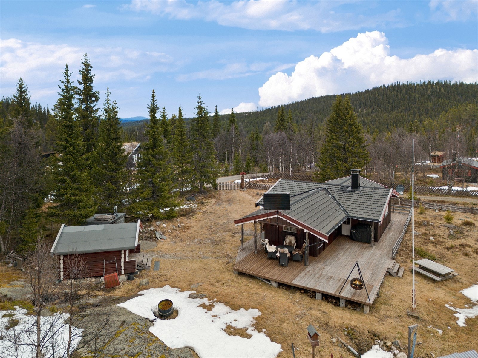 Velkommen til visning på dette hyggelige hyttetunet! Galleribilde